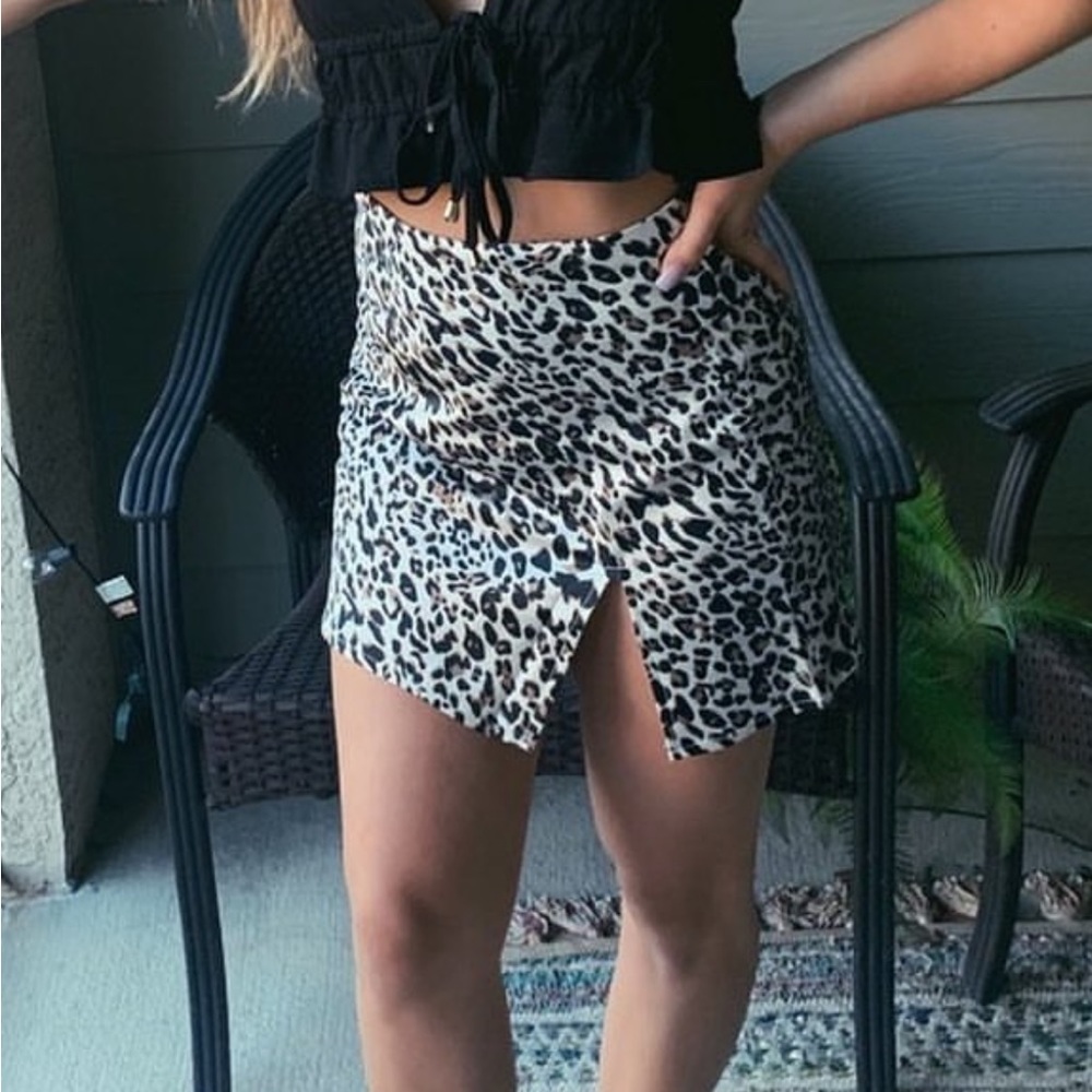 Princess Polly skirt size 2